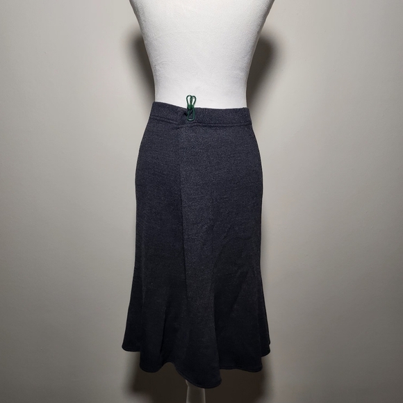 ST. JOHN Gray Wool Panel Skirt 8 - Picture 3 of 9